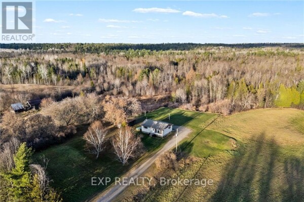 Photo 3 - Backyard - 276 FLAT ROAD, Greater Madawaska, ON K0J1N0