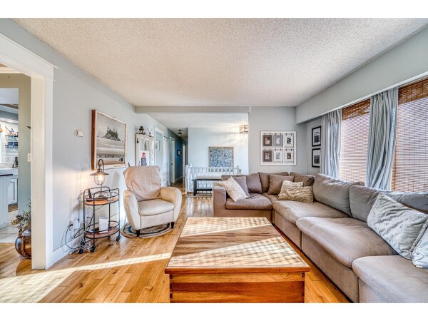 Photo 3 - LivingRoom - 15461 ROPER AVENUE, White Rock, BC V4B2G4