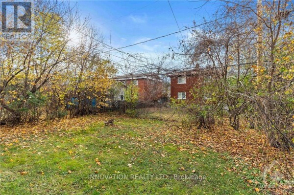 Photo 3 - Backyard - 2418 CARLSEN AVENUE, Ottawa, ON K1V8G1