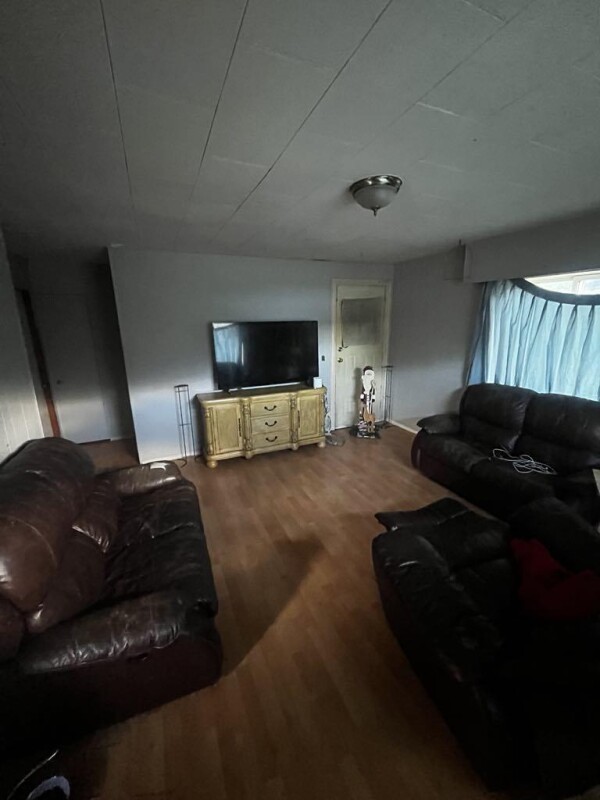 Photo 2 - LivingRoom - 417 HUDSON BAY STREET, Hope, BC V0X1L0