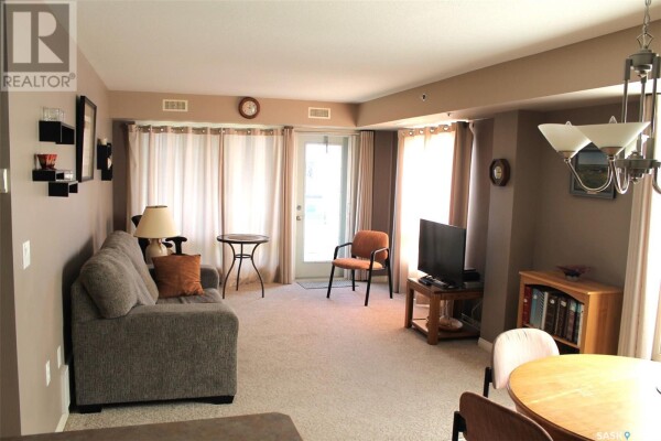 Photo 2 - LivingRoom - 602 2221 Adelaide STREET E, Saskatoon, SK S7J5L9