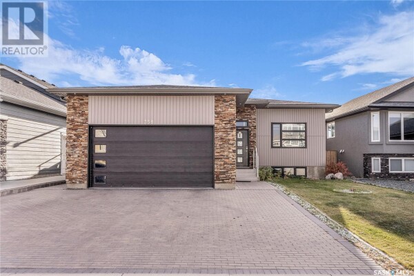 Photo 1 - FrontYard - 358 Arscott CRESCENT, Saskatoon, SK S7W0R9