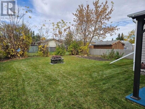 Photo 3 - Backyard - 42, 4802 54 Avenue, Camrose, AB T4V3A5