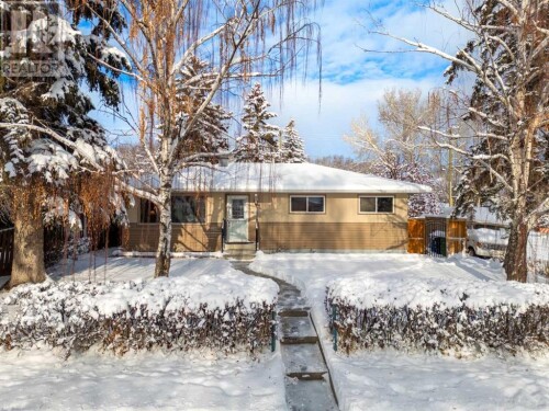 Picture of 28 Arbour Cres Crescent SE