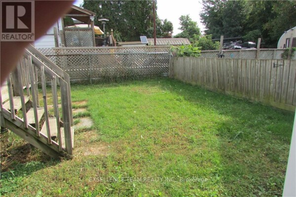 Photo 3 - Backyard - 408 SEVENTH STREET, Cornwall, ON K6H2S2