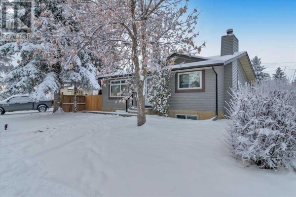 Photo 3 at 207 Fallswater Road NE, Calgary, AB t3j1b2