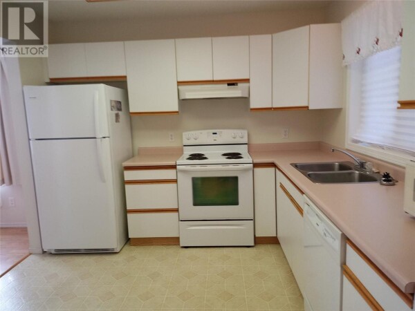 Photo 3 - Kitchen - 4303 27 Avenue Unit# 27 Lot# 11, Vernon, BC V1T6L2