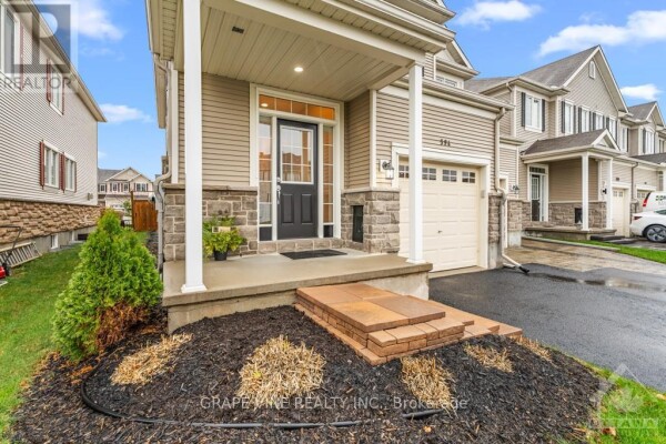 Photo 3 at 594 BARRICK HILL ROAD, Ottawa, ON K2M0B3