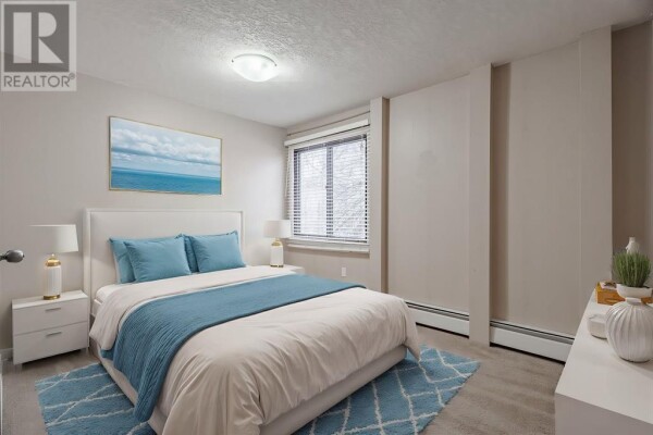 Photo 3 - Bedroom - 403, 618 2 Avenue NW, Calgary, AB T2M0E1