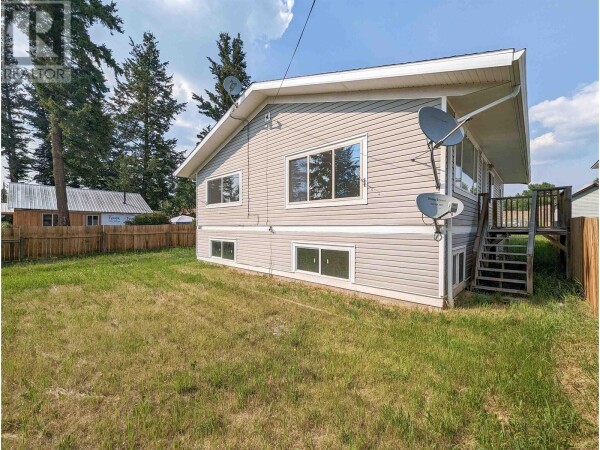 Photo 2 - Backyard - 4813 EAGLE AVENUE, Lac La Hache, BC V0K1T0