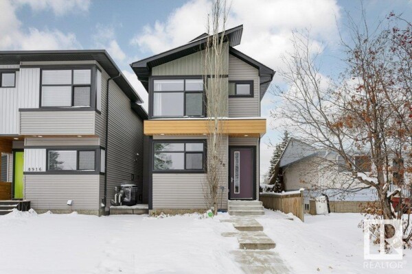 Photo 2 - FrontYard - 8920 150 ST NW, Edmonton, AB T5R1E7