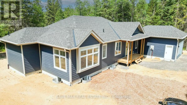 Photo 3 at 1005 KINGSRIDGE COURT, Lake of Bays, ON P1H0K1