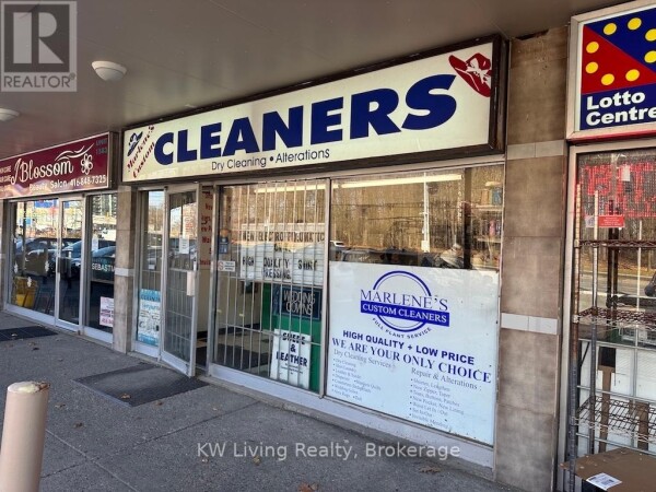 Photo 1 at 1581 ELLESMERE ROAD, Toronto (Woburn), ON M1P2Y3