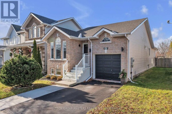 Photo 1 at 1037 RAINBOW CRESCENT, Kingston (Kingston East (Incl Barret Crt)), ON K7K7J4