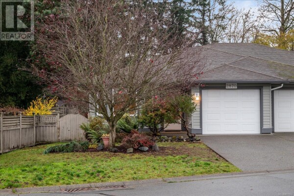 Photo 2 - FrontYard - 2870 Caswell St, Chemainus, BC V0R2K3