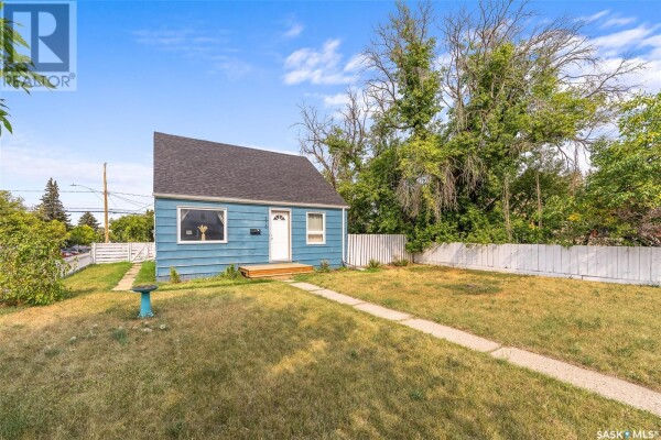 Photo 2 - Backyard - 278 Coteau STREET W, Moose Jaw, SK S6H5C7