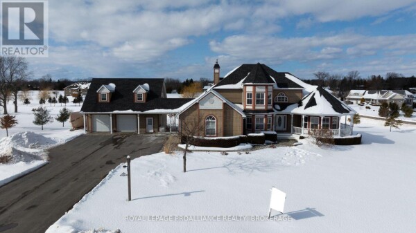 Photo 1 at 147 ISLAND VIEW DRIVE, Leeds & the Thousand Islands, ON K7G2V5