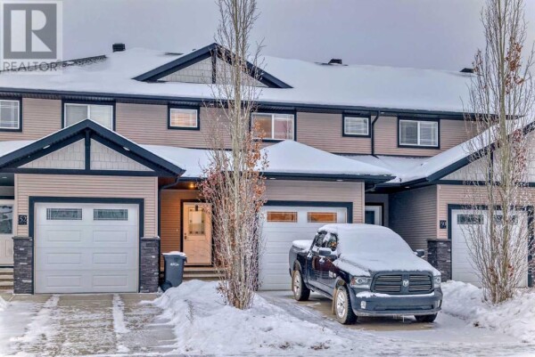 Photo 1 at 51 Reid Court, Sylvan Lake, AB T4S0L9