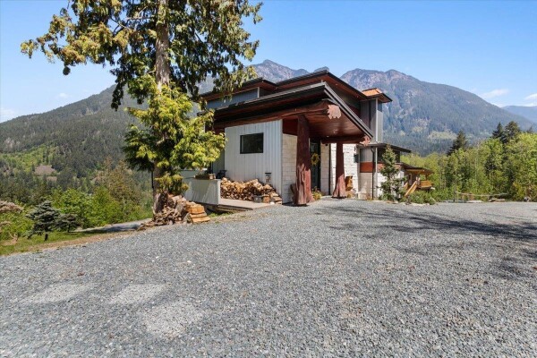 Photo 1 at 66418 OTHELLO ROAD, Hope, BC V0X1L1