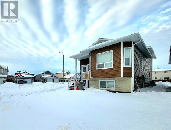 Photo 2 at 8466 102 Avenue, Grande Prairie, AB T8X0N7