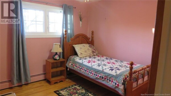 Photo 2 - Bedroom - 143 First Avenue, Moncton, NB E1C7X4