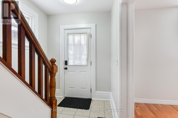 Photo 3 at 34 KEEFER STREET, Brockville, ON K6V1R7