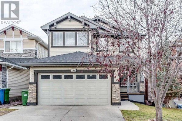 Photo 1 - FrontYard - 42 Royal Oak Grove NW, Calgary, AB T3G5P3