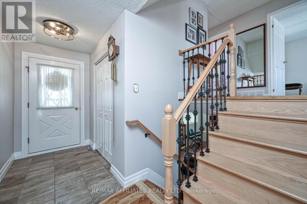 Photo 3 at 61 COLONEL BY CRESCENT, Smiths Falls, ON K7A5B9