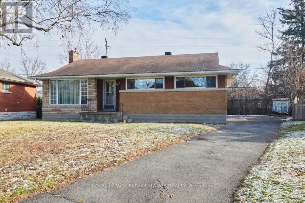 Photo 1 at 816 DICKENS AVENUE, Ottawa, ON K1G2X8