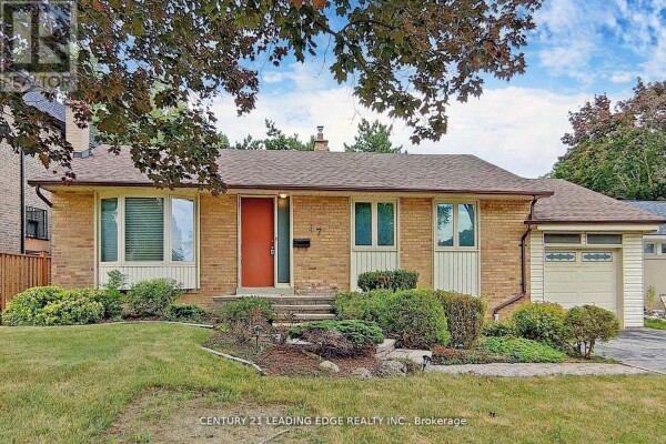 Photo 1 at BSMT 47 SOUTHWELL DRIVE, Toronto (Banbury Don Mills), ON M3B2P1