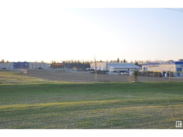 Photo 1 at 5641 56 ST, Drayton Valley, AB T7A0B2