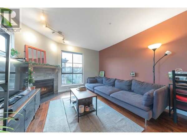 Photo 3 - LivingRoom - 310 2357 WHYTE AVENUE, Port Coquitlam, BC V3C2A3