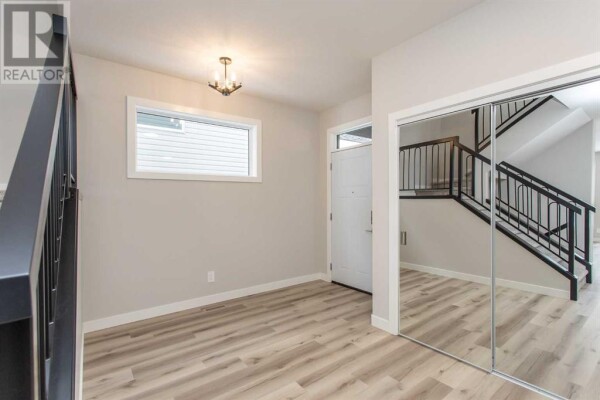 Photo 3 - FloorPlans - 40 Emmett Crescent, Red Deer, AB T4P3G8