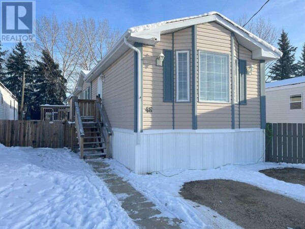 Photo 2 - Backyard - 46, 4506 50 Avenue, Bentley, AB T0C0J0