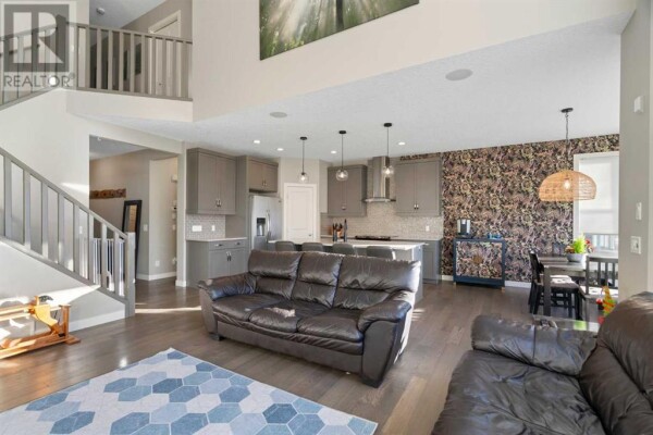 Photo 2 - LivingRoom - 39 Chaparral Valley Way SE, Calgary, AB T2X0S1