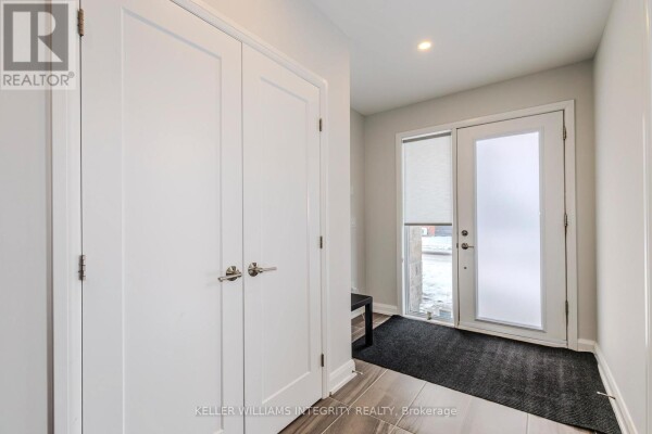 Photo 2 at 143 BOUNDSTONE WAY, Ottawa, ON K2T0M4