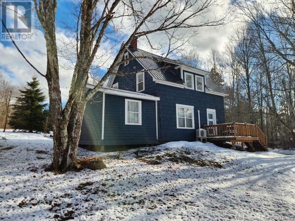 Photo 2 at 2021 Waterside Drive, Cambridge Narrows, NB E4C1Z3