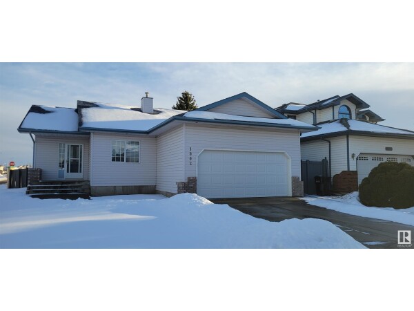 Photo 1 - FrontYard - 1003 James CR NW, Edmonton, AB T6L6P6