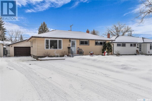 Photo 1 at 39 Coldwell ROAD, Regina, SK S4R4J9