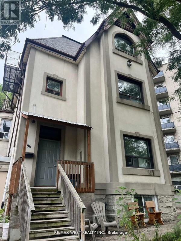 Photo 2 at UNIT 4 96 SPRINGHURST AVENUE, Toronto (South Parkdale), ON M6K1C1