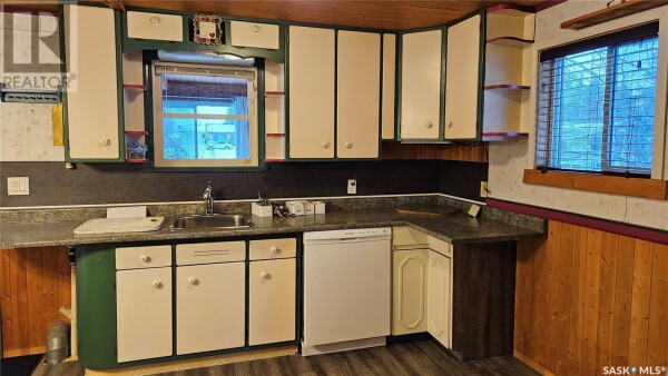 Photo 3 - Kitchen - 303 2nd AVENUE, Cudworth, SK S0K1B0