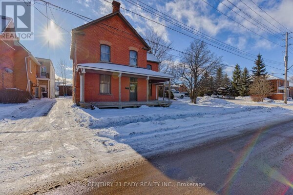 Photo 3 at 392 ISABELLA STREET, Pembroke, ON K8A5T5