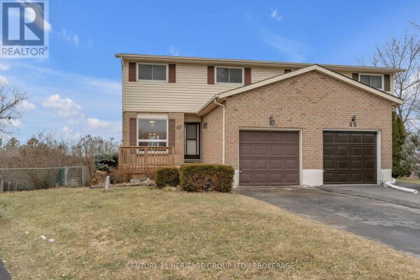 Photo 2 - FrontYard - 47 TRILLIUM COURT, Kingston (Rideau), ON K7K6W9