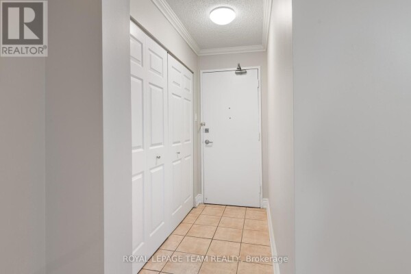 Photo 3 at 709 158B MCARTHUR AVENUE, Ottawa, ON K1L8C9