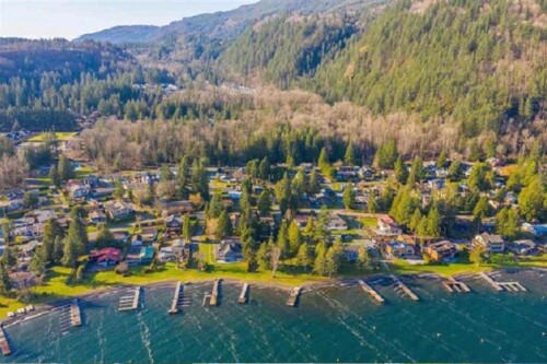 Picture of 1876 VERA ROAD|Cultus Lake South