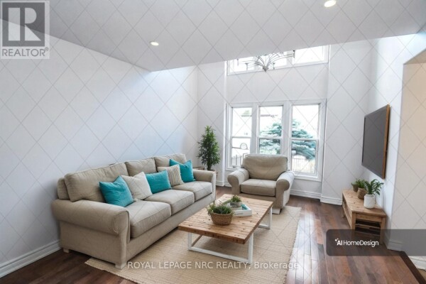 Photo 3 - LivingRoom - 6 GERTRUDE STREET, St. Catharines (438 Port Dalhousie), ON L2N5C1