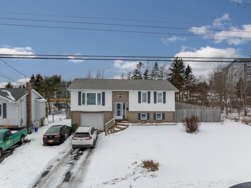 Picture of 111 Shrewsbury Road, Dartmouth NS B2V 2R6