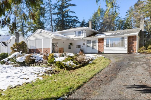 Picture of 3130 Smugglers Hill Dr, Nanaimo BC V9T 1H8