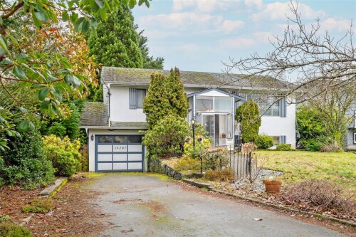 Picture of 10287 Godfrey Pl, Sidney BC V8L 2K9