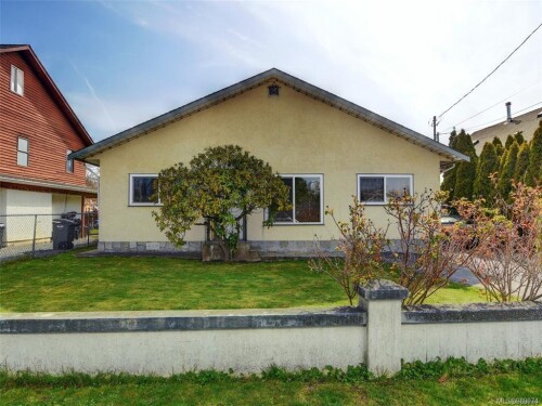 Picture of 85 Battleford Ave, Saanich BC V8Z 1K5